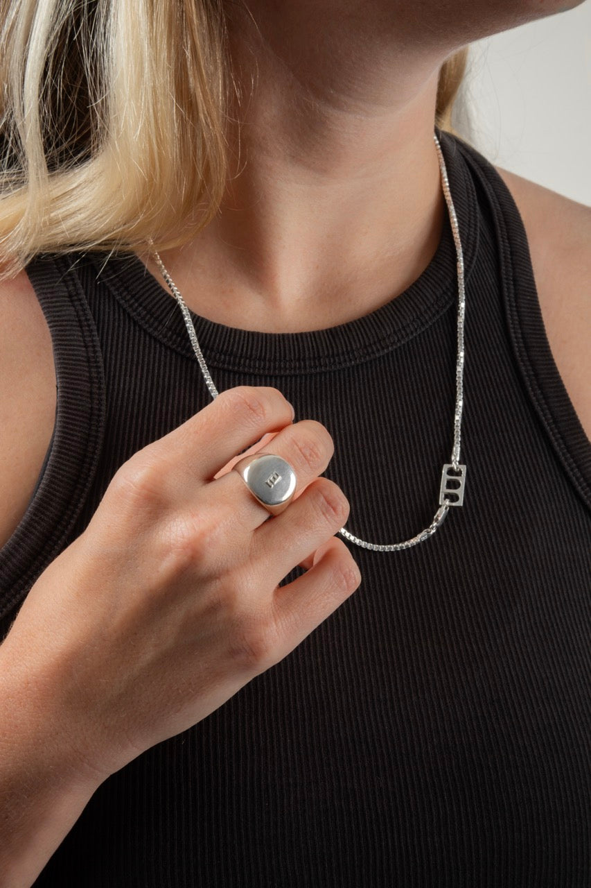 SIGNET RING